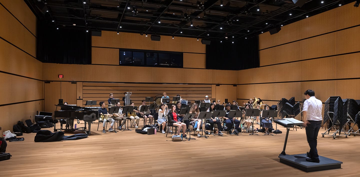 img-lindemann-center-brown-university-orchestra.jpg